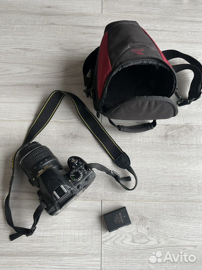 Зеркальный фотоаппарат Nikon D3100