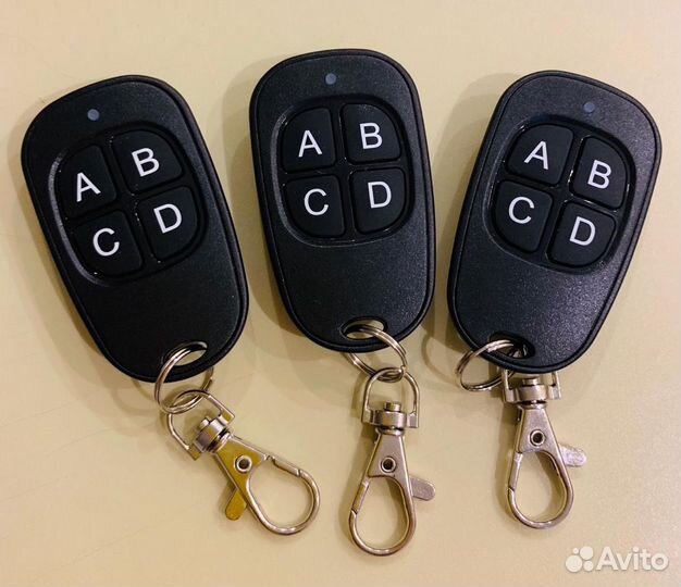 Пульт для ворот и шлагбаума универсальный