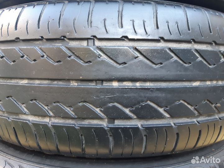 Hankook Optimo K406 215/65 R16