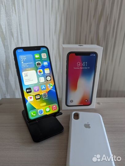 iPhone X, 64 ГБ