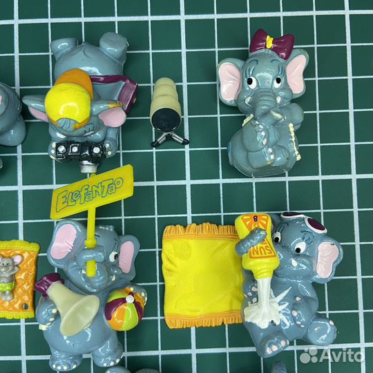 Киндер серия Слоны на пляже