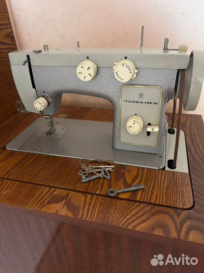 Швейная машина раритет СССР и иностранная