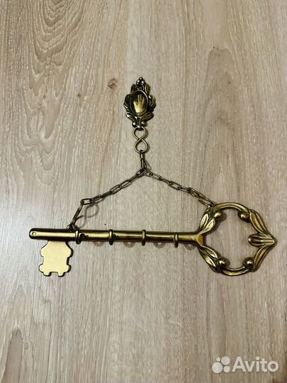 Ключница настенная