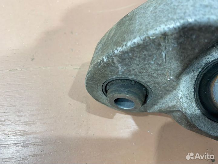 Кулак задний правый Nissan Murano Z51 VQ35DE 2009