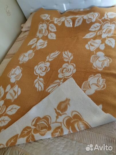 Одеяло шерстяное