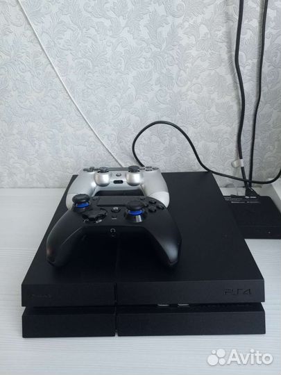 Игровая приставка ps4