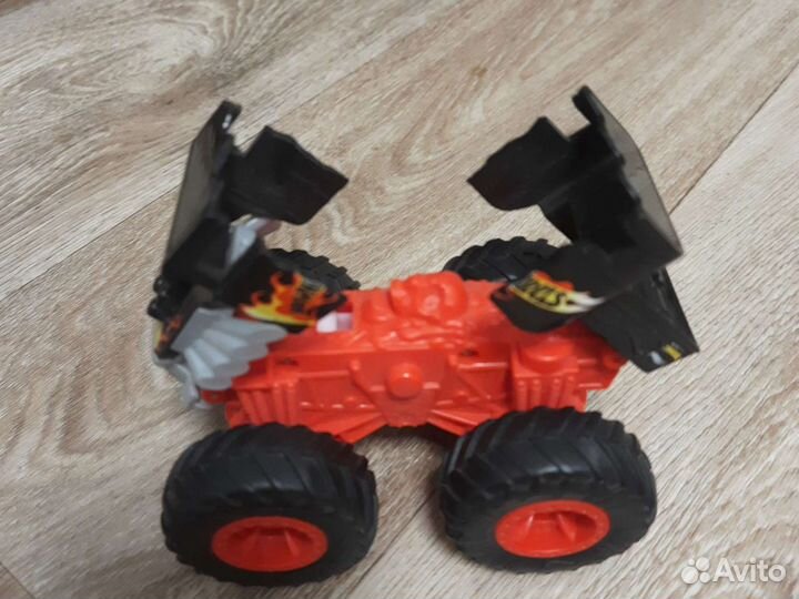 Hot wheels машинки
