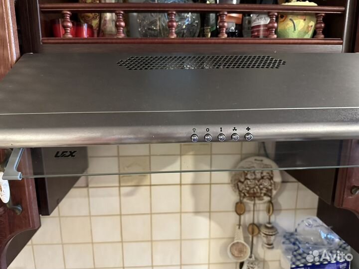 Подвесная вытяжка 60 см