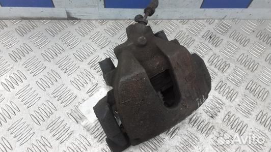 Суппорт тормозной передний левый ford focus 3 (93O