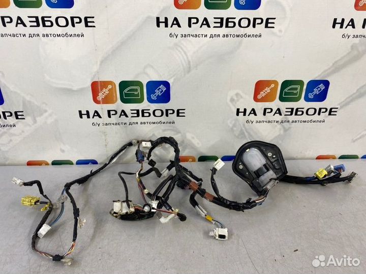 Проводка двери передняя правая Lexus Lx570 3