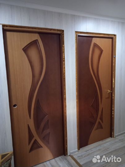 Двери межкомнатные б/у