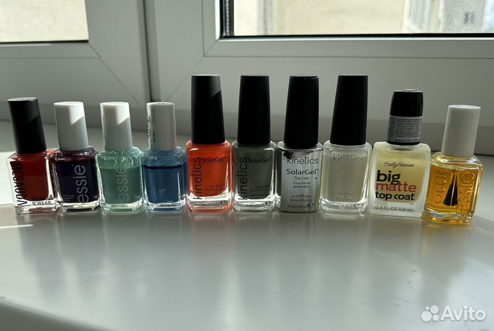 9 лаков для ногтей и Трафареты для стемпинга