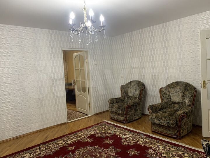 Комната 50 м² в 1-к., 1/2 эт.