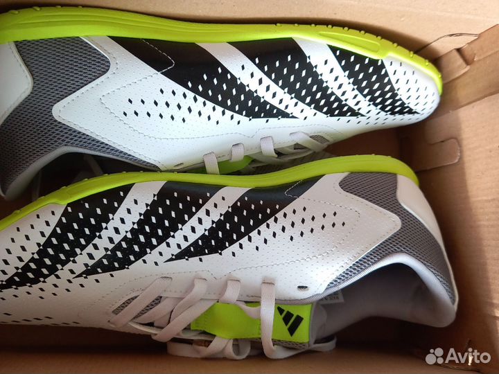 Футзалки Adidas Predator