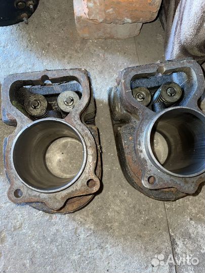 Цилиндры с поршневыми уд-2