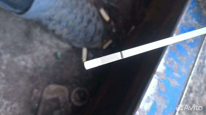 Щуп масляный Audi 80 100 1.8 2.0 053115611B