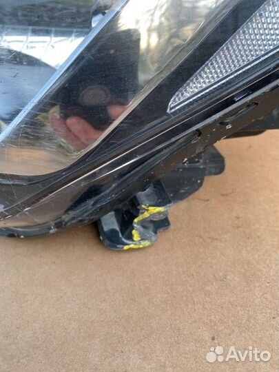 Фара галогеновая передняя левая Hyundai Solaris 1