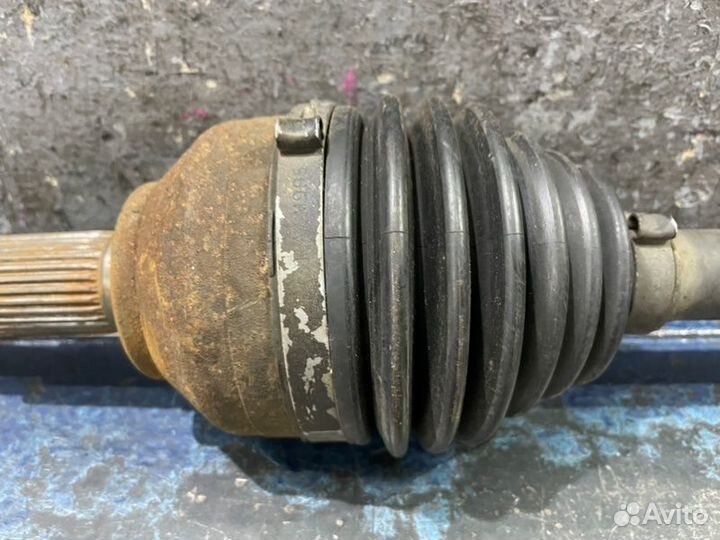 Привод передний левый Nissan Qashqai J10