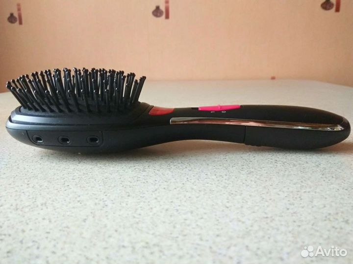 Ионизирующая расческа Rowenta