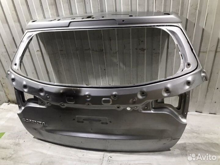 Крышка багажника Kia Sorento