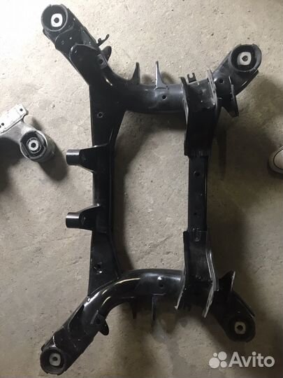 Подрамник задний для BMW X3 F25