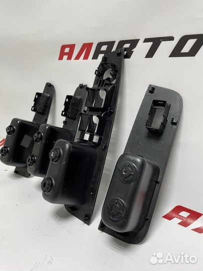 Внутренние ручки Приора черный лак