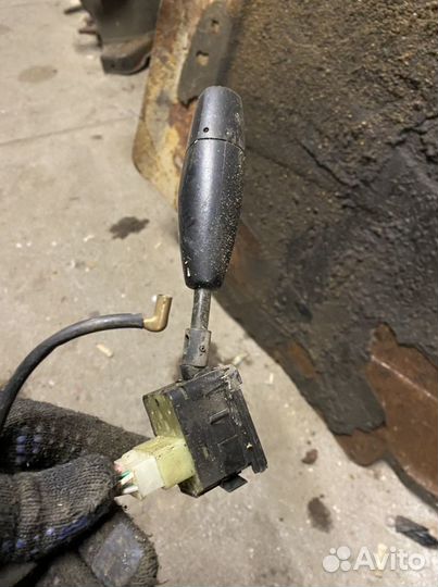 Подрулевой переключатель левый Kia Rio 1