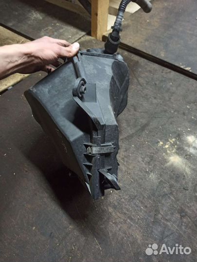 Корпус воздушного фильтра bmw e82 e90 e84 2.0d n47