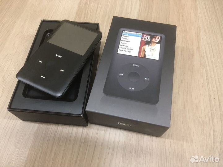 iPod Classic 80Gb Black Оригинал Не работает