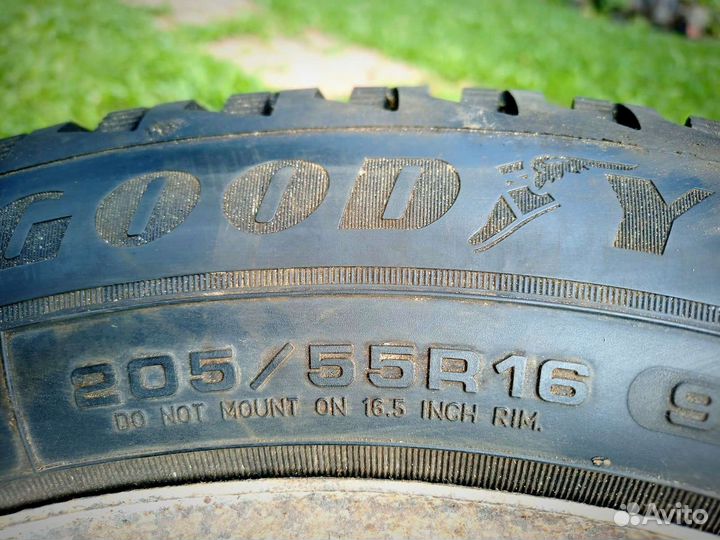 R16 Goodyear Ultra Grip Ice Arctic 2 205/55, PCD 0x98 DIA 10