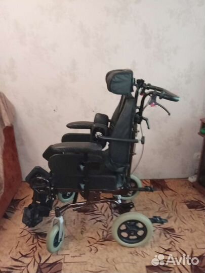 Кресло-коляска с ручным приводом