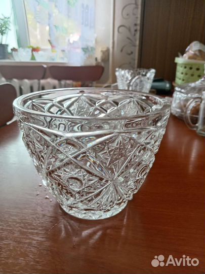 Хрустальная ваза