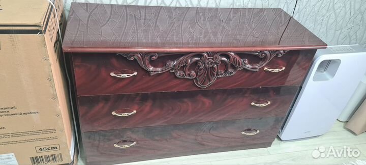 Спальный гарнитур