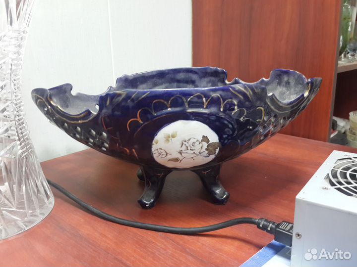 Вазы, фарфор, фигурки и под специи