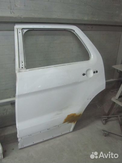 Дверь задняя левая Ford Explorer V