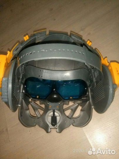 Шлем бамблби