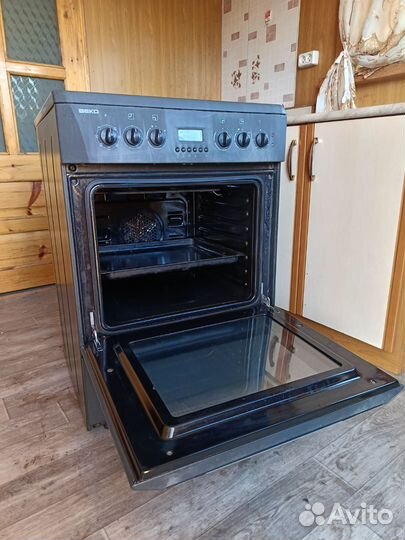 Плита электрическая стеклокерамика с духовкой