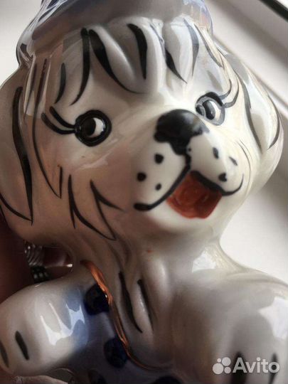 Фарфоровая бюветница 