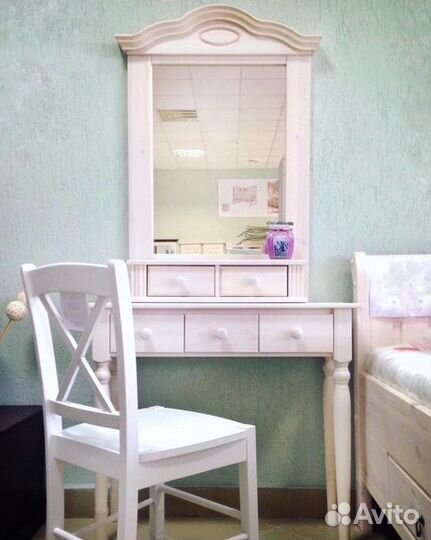 Стол туалетный Консолеа(Беларусь)массив сосны