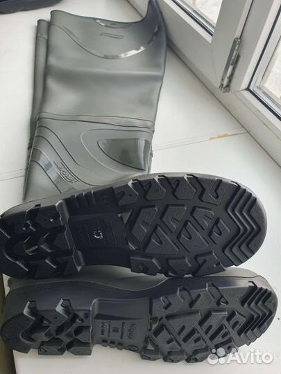 Болотные сапоги