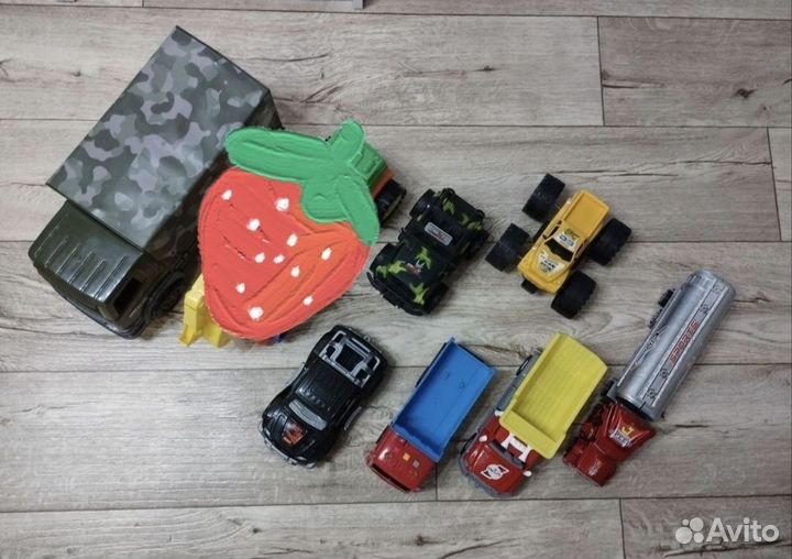 Игрушки (машинки) #1