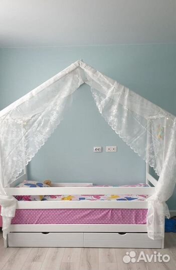 Детская кровать домик