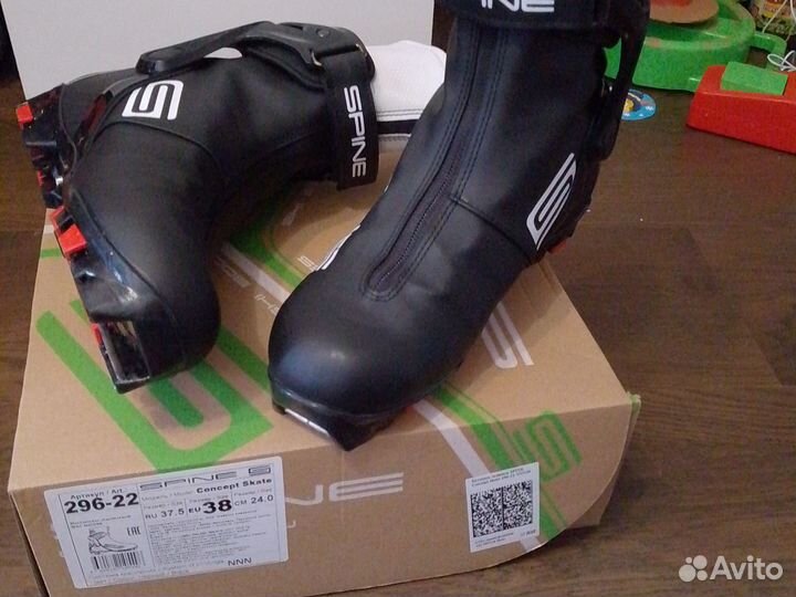 Лыжные ботинки spine concept skate 38 р