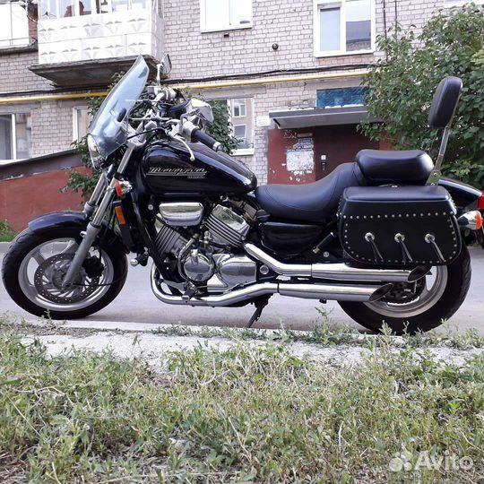 Honda VF 750 Magna