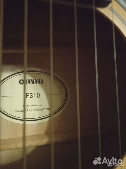 Акустическая гитара Yamaha F310 с зимним чехлом