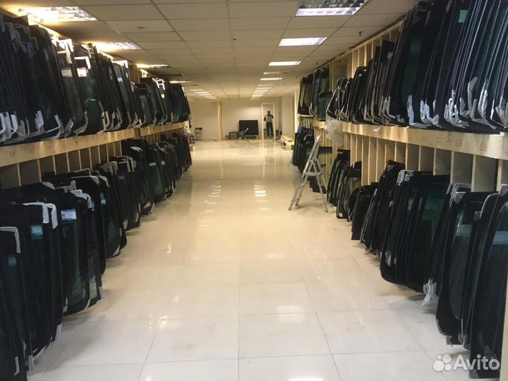 Лобовое стекло Шкода Октавия