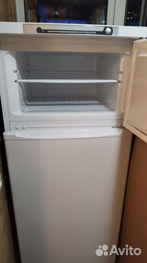 Холодильник 2х камерный Indesit