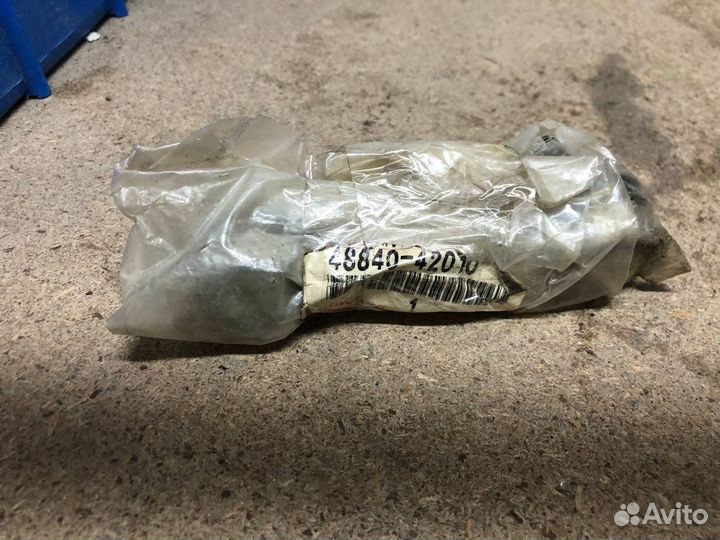 Стойка стабилизатора toyota RAV-4