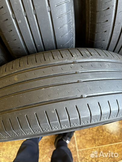 Yokohama BluEarth AE50 SUV 215/65 R17 99V