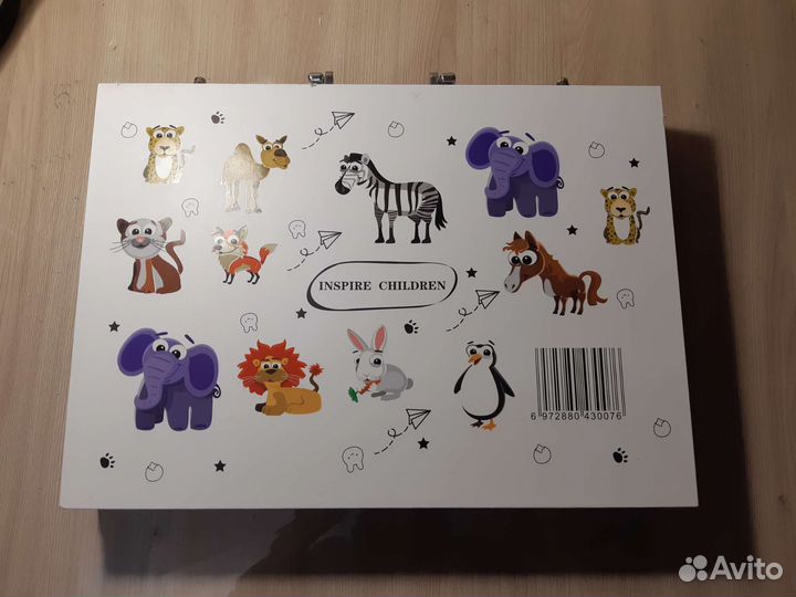 Набор юного художника-в чемодане